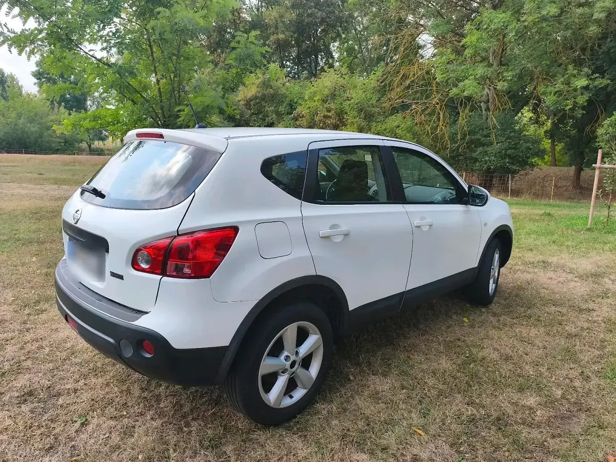 Gebraucht Nissan Qashqai 114 PS (83 kW) 2009 Weiß SUV