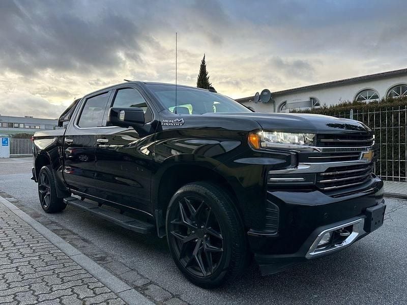 Gebraucht Chevrolet Silverado 426 PS (313 kW) 2019 Schwarz SUV