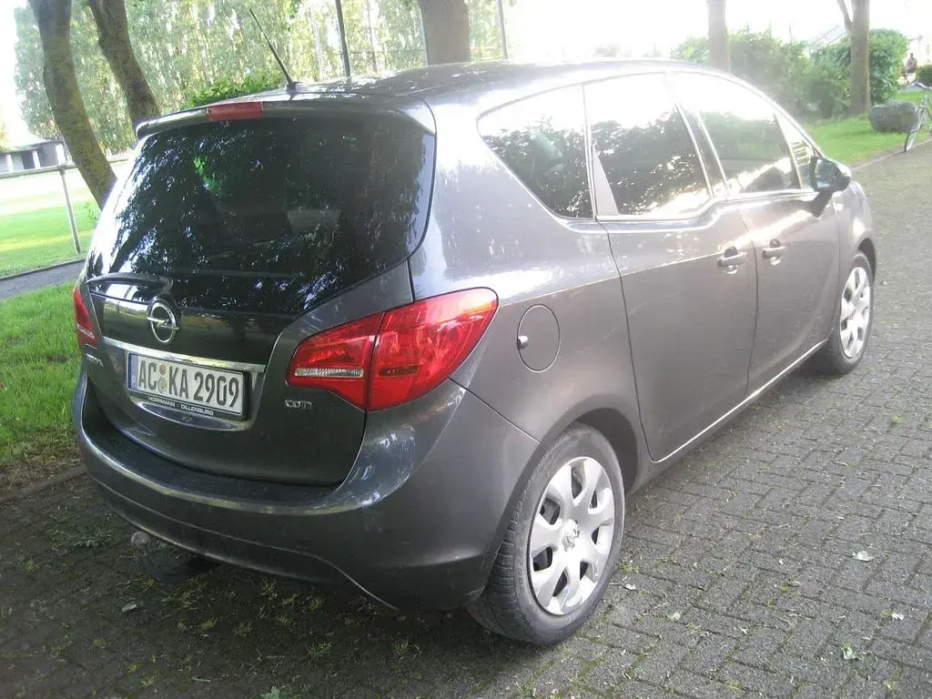 Gebraucht Opel Meriva 110 PS (80 kW) 2012 Grau Van / Kleinbus