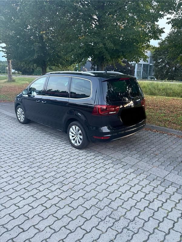 Schwarz Gebraucht 2016 Seat Alhambra Van / Kleinbus | 20.000 € (Teuer) - Bild 1/3