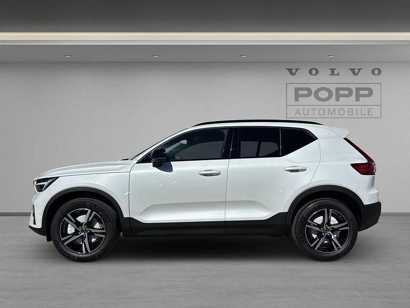Neu Volvo XC40 Plus 197 PS (144 kW) 2026 Crystal white SUV
