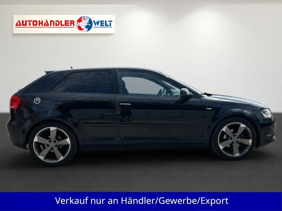 Gebraucht Audi A3 S-Line 125 PS (91 kW) 2011 Schwarz Kleinwagen
