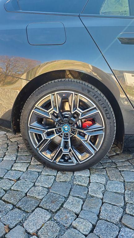 Gebraucht BMW i5 Performance 442 kW (601 PS) 2024 Grau Kombi