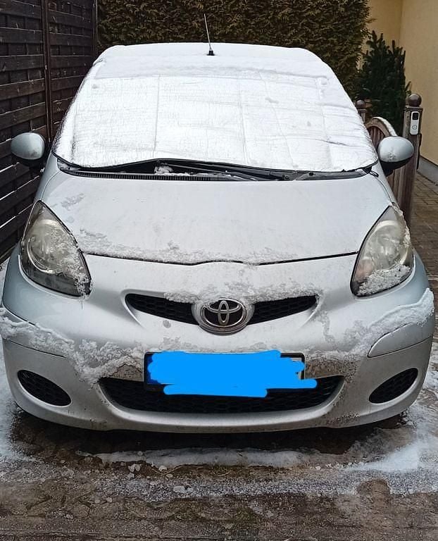 Gebraucht Toyota Aygo 68 PS (50 kW) 2009 Grau Kleinwagen