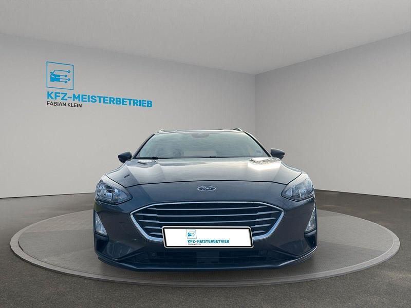Gebraucht Ford Focus Cool & Connect 120 PS (88 kW) 2020 Grau Kombi