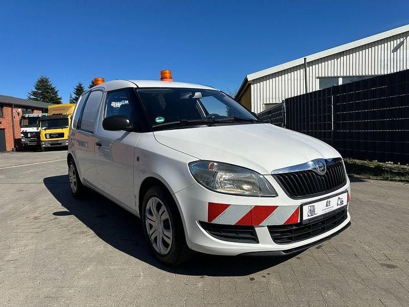 Gebraucht Skoda Roomster 75 PS (55 kW) 2014 Weiß Van / Kleinbus