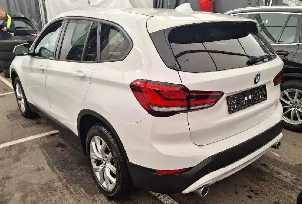 Gebraucht BMW X1 Sport Line 150 PS (110 kW) 2022 Weiß SUV