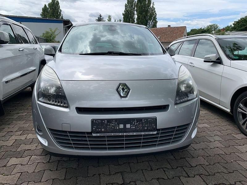 Gebraucht Renault Scénic III Dynamique 131 PS (96 kW) 2011 Grau Van / Kleinbus