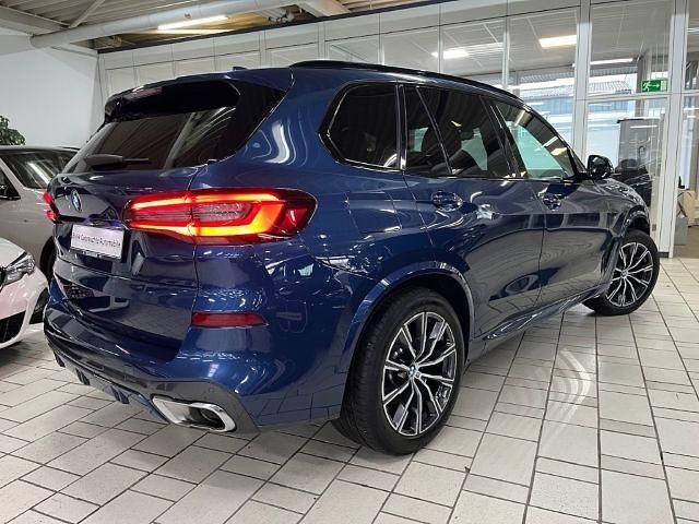 Gebraucht BMW X5 M Sport 286 PS (210 kW) 2022 Phytonicblau metallic SUV