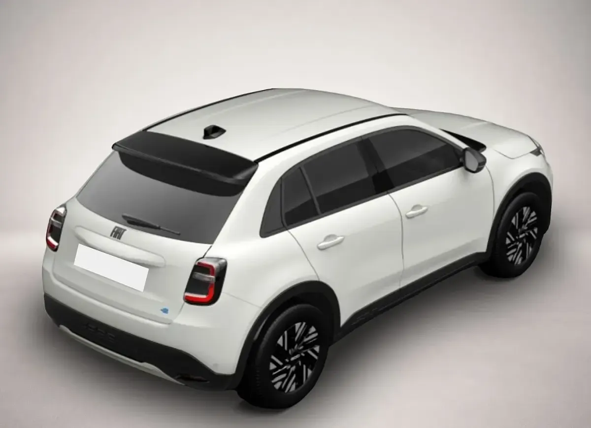 Neu Fiat 600 Red 114 kW (156 PS) 2025 Weiß SUV