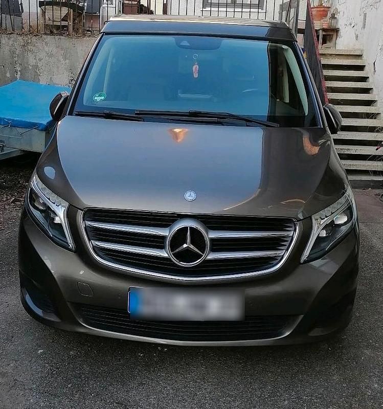 Braun Gebraucht 2017 Mercedes Vito Marco Polo Van | 53.900 € - Bild 1/4