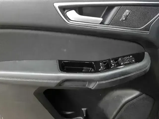 Gebraucht Ford S-MAX Titanium 190 PS (139 kW) 2022 Grau Van / Kleinbus