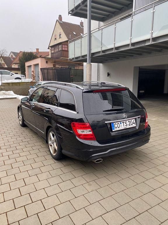 Gebraucht Mercedes C220 170 PS (125 kW) 2014 Schwarz Kombi