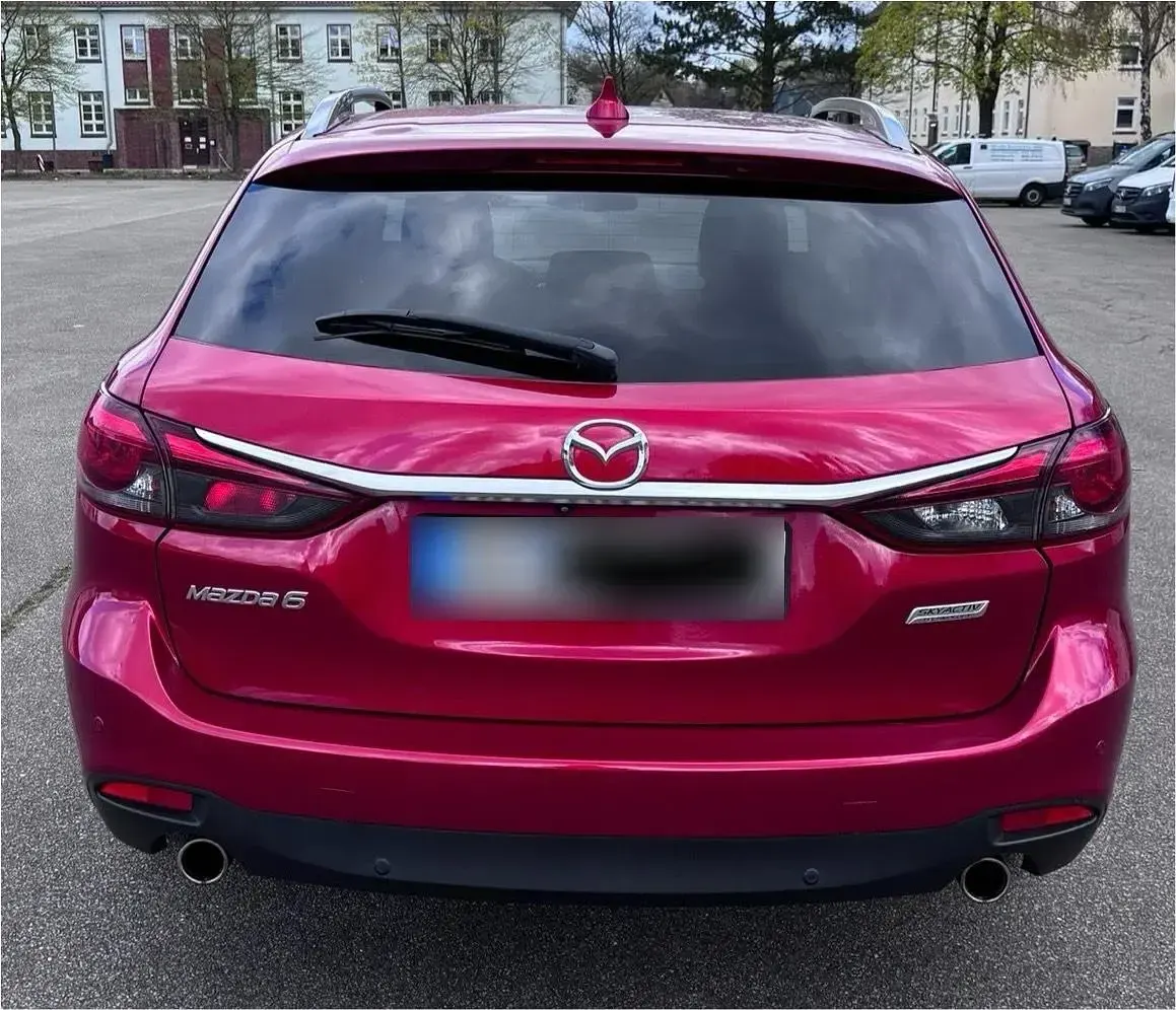 Używany Mazda 6 175 KM (128 kW) 2015 Czerwony Kombi