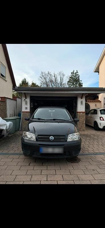 Gebraucht Fiat Punto 69 PS (50 kW) 2005 Schwarz Kleinwagen