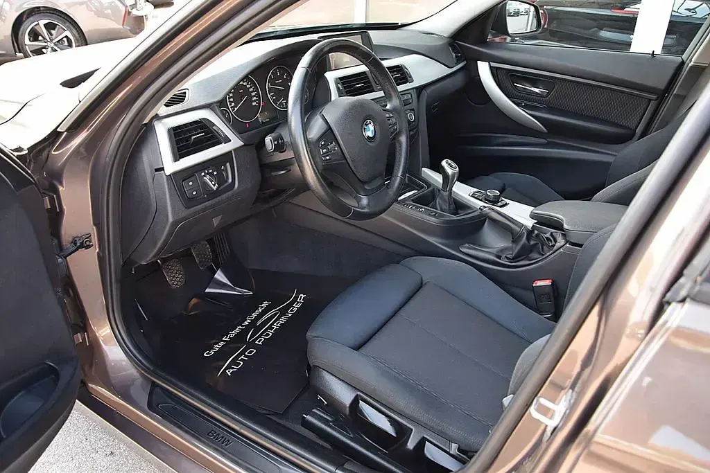 Gebraucht BMW 320 Sport Line 184 PS (135 kW) 2013 Braun Limousine