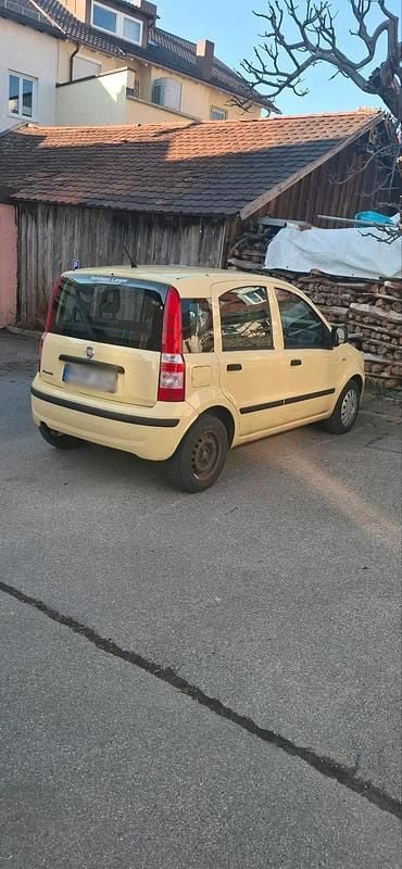 Gebraucht Fiat Panda 69 PS (50 kW) 2012 Gelb Kleinwagen