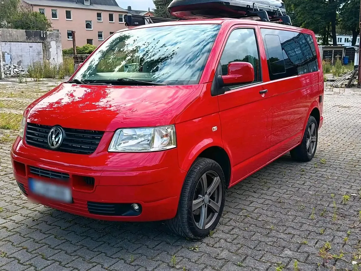 Gebraucht VW T5 131 PS (96 kW) 2008 Rot Van