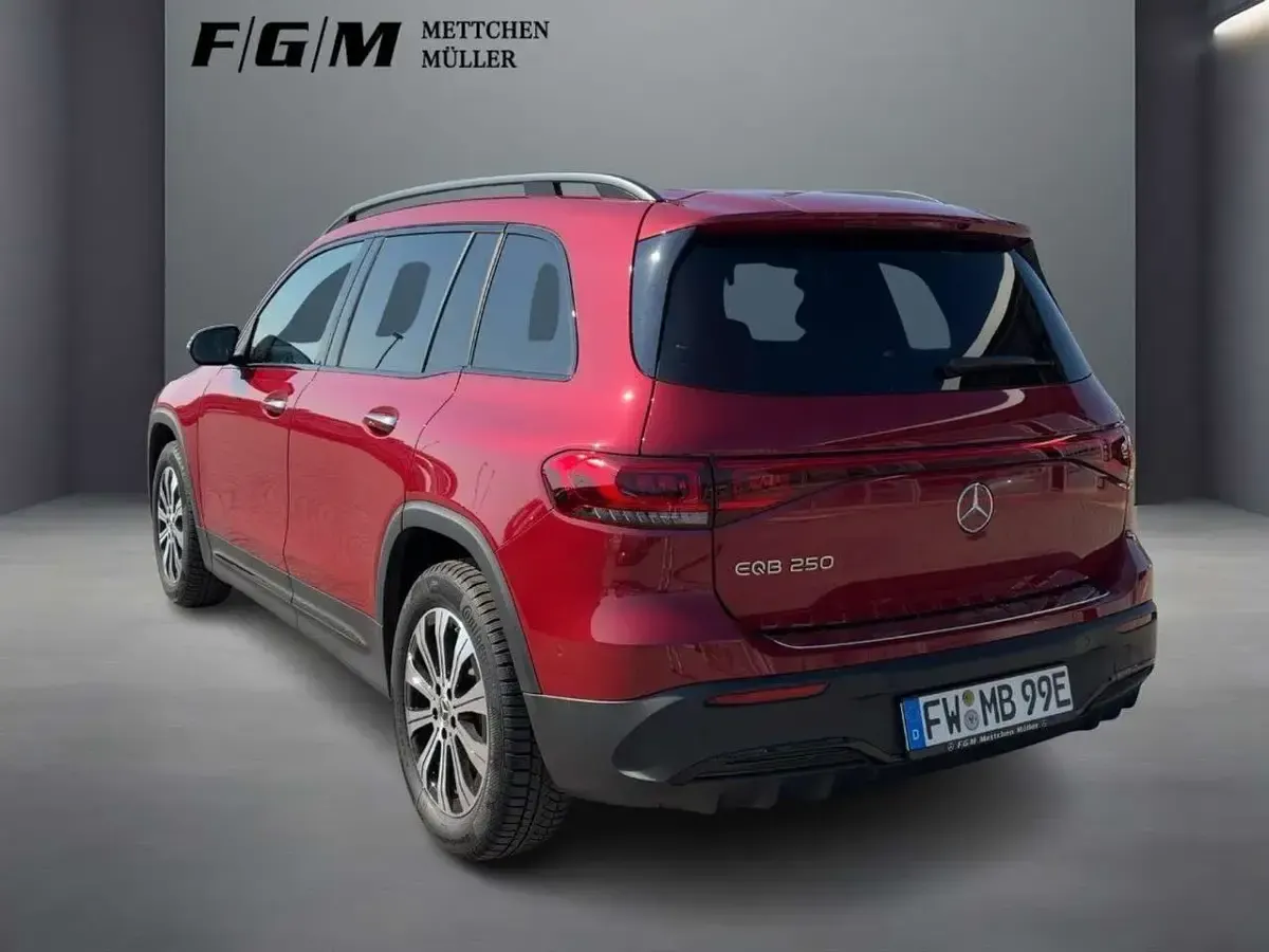Gebraucht Mercedes EQB250 AMG 139 kW (190 PS) 2024 Rot SUV