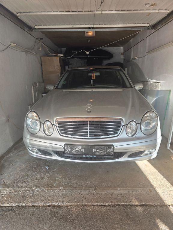 Gebraucht Mercedes 220 150 PS (110 kW) 2002 Silber Limousine