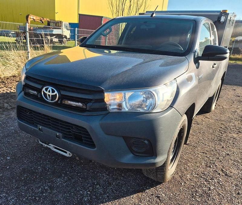 Gebraucht Toyota HiLux 150 PS (110 kW) 2019 Grau Abholung