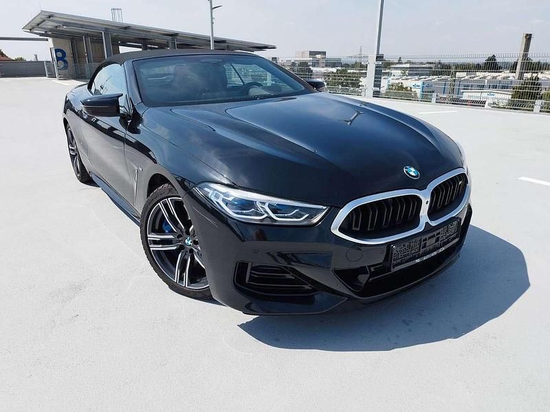 Black sapphire metallic Gebraucht 2024 BMW M850 Shadowline Coupé | 72.490 € (Guter Preis) - Bild 1/4