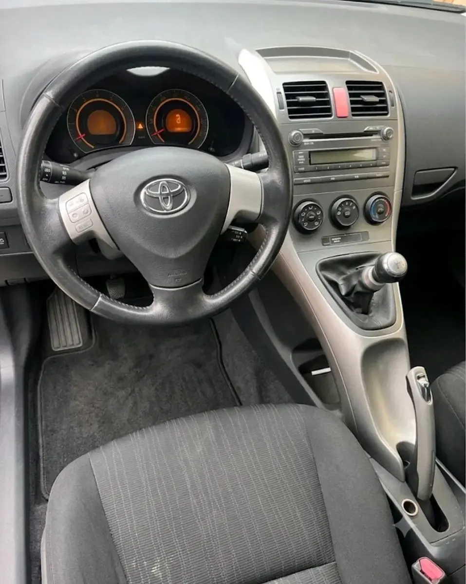Gebraucht Toyota Auris 124 PS (91 kW) 2007 Schwarz Kleinwagen