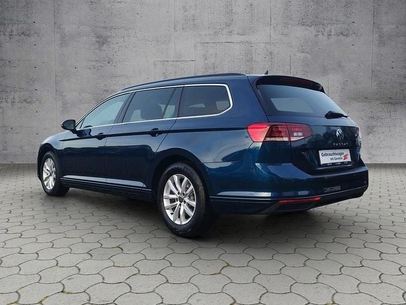 Gebraucht VW Passat Business 150 PS (110 kW) 2021 Blau Kombi