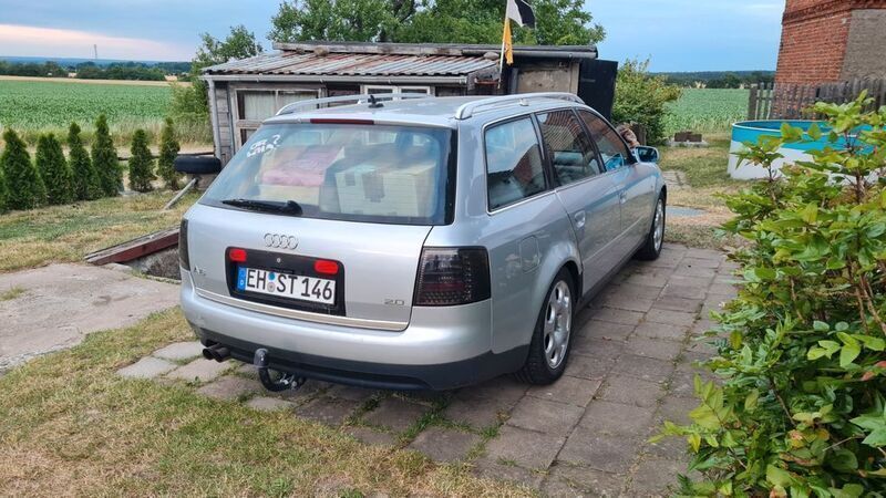 Silber Gebraucht 2001 Audi A6 Performance Kombi | 3.000 € (Fairer Preis) - Bild 1/4