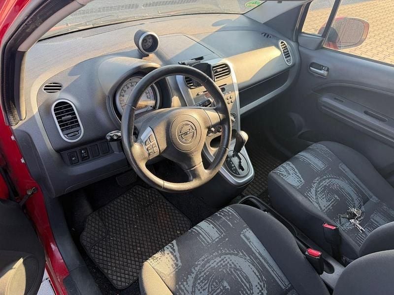 Gebraucht Opel Agila 94 PS (69 kW) 2012 Rot Kleinwagen