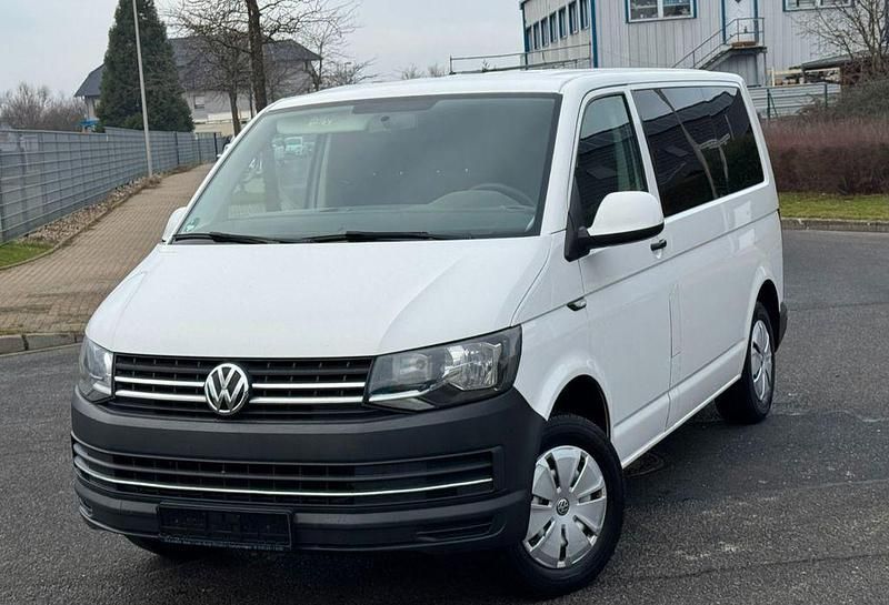 Weiß Gebraucht 2016 VW Transporter Van | 20.950 € (Fairer Preis) - Bild 1/4