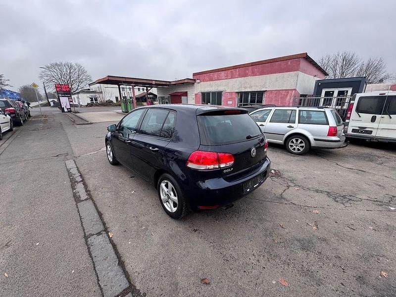 Gebraucht VW Golf VII Style 122 PS (89 kW) 2012 Blau Limousine