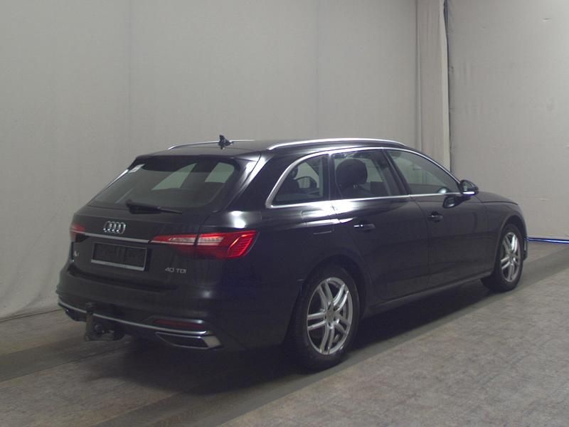 Gebraucht Audi A4 Advanced 190 PS (139 kW) 2020 Schwarz Kombi