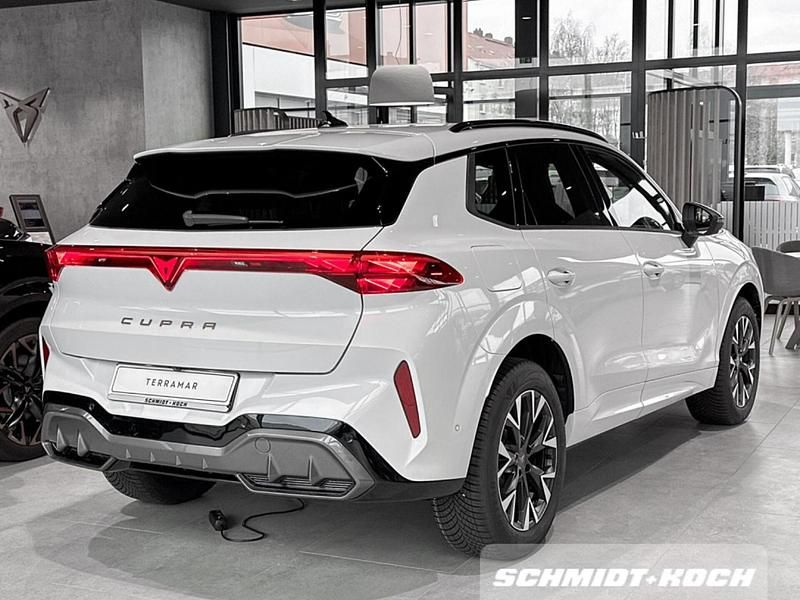 Second-hand Cupra Terramar 204 CP (150 kW) 2025 Alb SUV