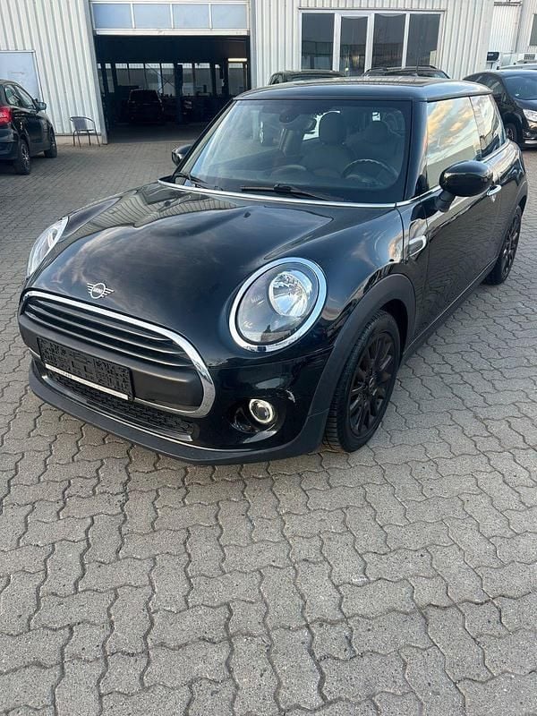 Second-hand Mini ONE 102 CP (75 kW) 2020 Negru Hatchback