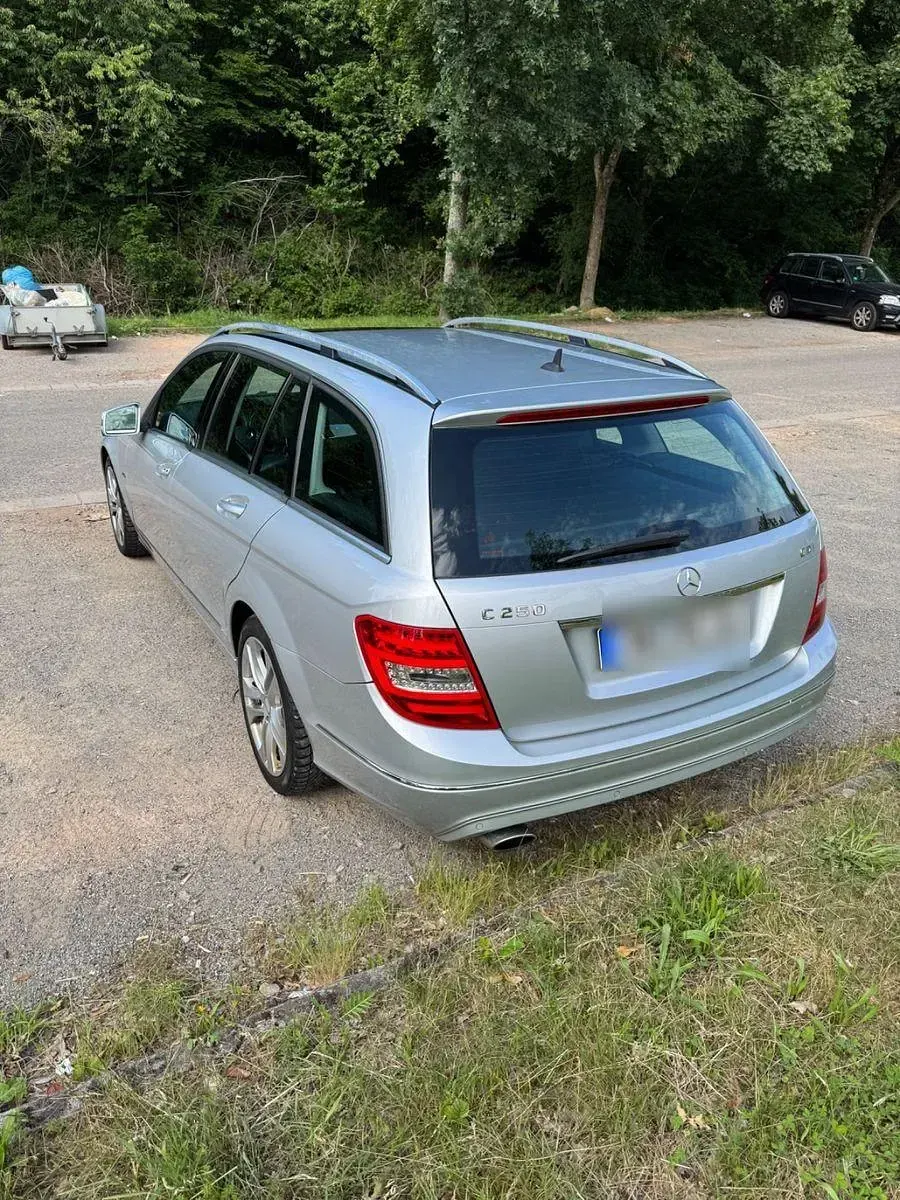 Gebraucht Mercedes C250 Avantgarde 204 PS (150 kW) 2011 Silber Kombi