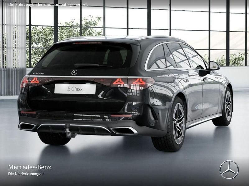 Gebraucht Mercedes E300 AMG line 313 PS (230 kW) 2025 Obsidianschwarz Kombi