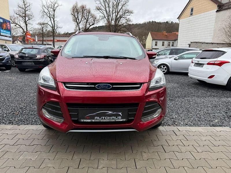 Gebraucht Ford Kuga Titanium 150 PS (110 kW) 2016 Rot SUV