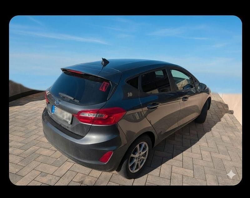 Gebraucht Ford Fiesta Cool & Connect 75 PS (55 kW) 2020 Grau Kleinwagen
