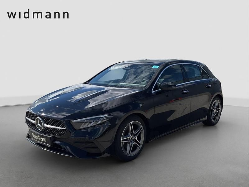 Metalliclack kosmosschwarz Gebraucht 2024 Mercedes A180 Advanced Plus Kleinwagen | 29.850 € (Guter Preis) - Bild 1/4