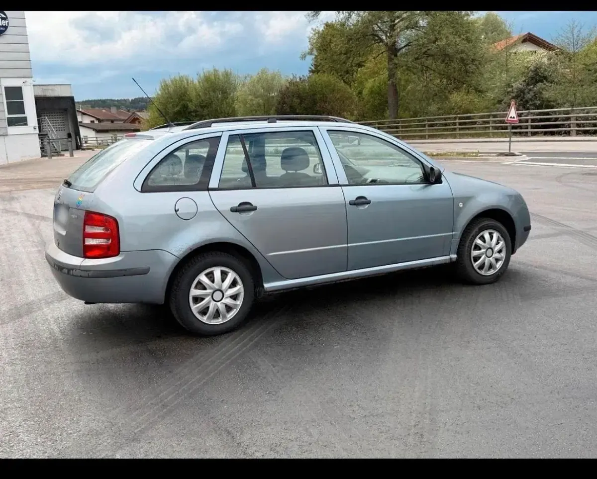Gebraucht Skoda Fabia 68 PS (50 kW) 2002 Blau Kombi
