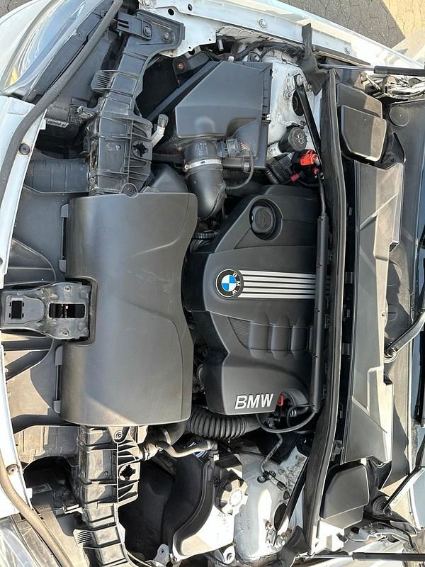 Gebraucht BMW 116 116 PS (85 kW) 2010 Weiß Kleinwagen