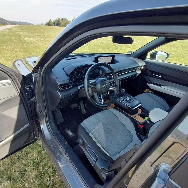 Gebraucht Mazda MX30 Exclusive-Line 170 PS (125 kW) 2023 Grau SUV