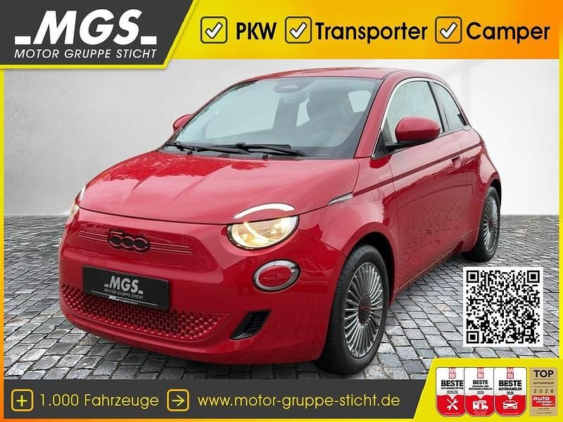 Gebraucht Fiat 500e Red 86 kW (118 PS) 2023 Colore esterno (red vr111/a) Limousine