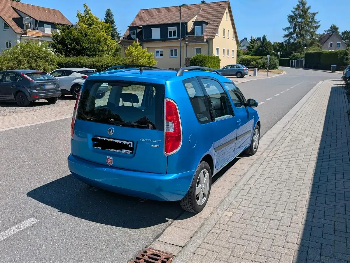 Gebraucht Skoda Roomster 104 PS (76 kW) 2006 Blau Van / Kleinbus