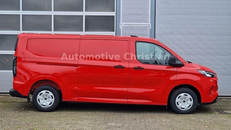 Neu Ford Transit Custom Trend 136 PS (100 kW) 2026 Rot Van / Kleinbus