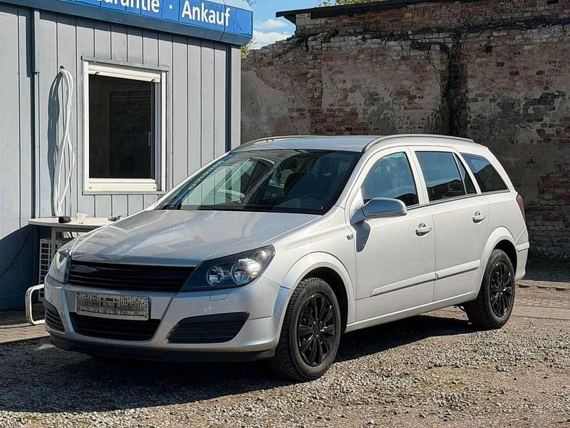 Gebraucht Opel Astra Edition+ 105 PS (77 kW) 2006 Silber Limousine