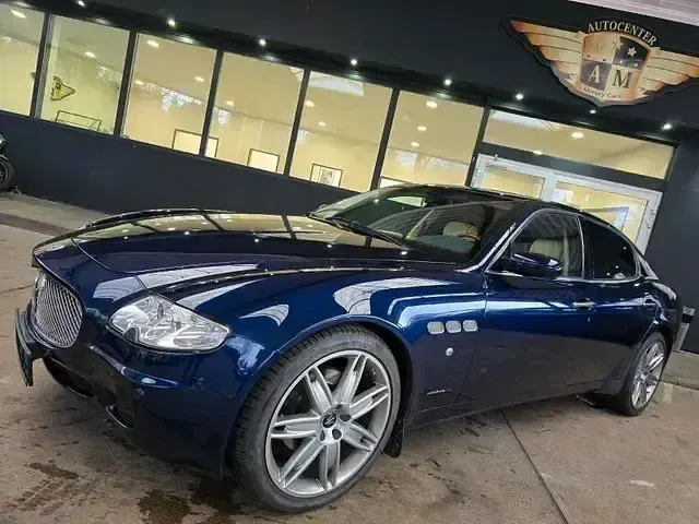 Gebraucht Maserati Quattroporte GT 400 PS (294 kW) 2009 Dunkelblau metallic Limousine