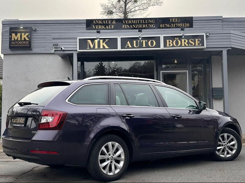 Gebraucht Skoda Octavia G-TEC 131 PS (96 kW) 2019 Violet Kombi