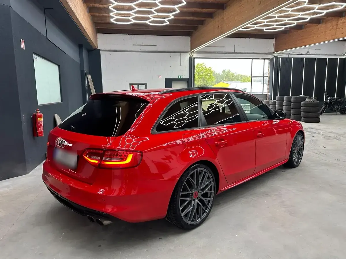 Second-hand Audi S4 Design 420 CP (308 kW) 2012 Roșu Break